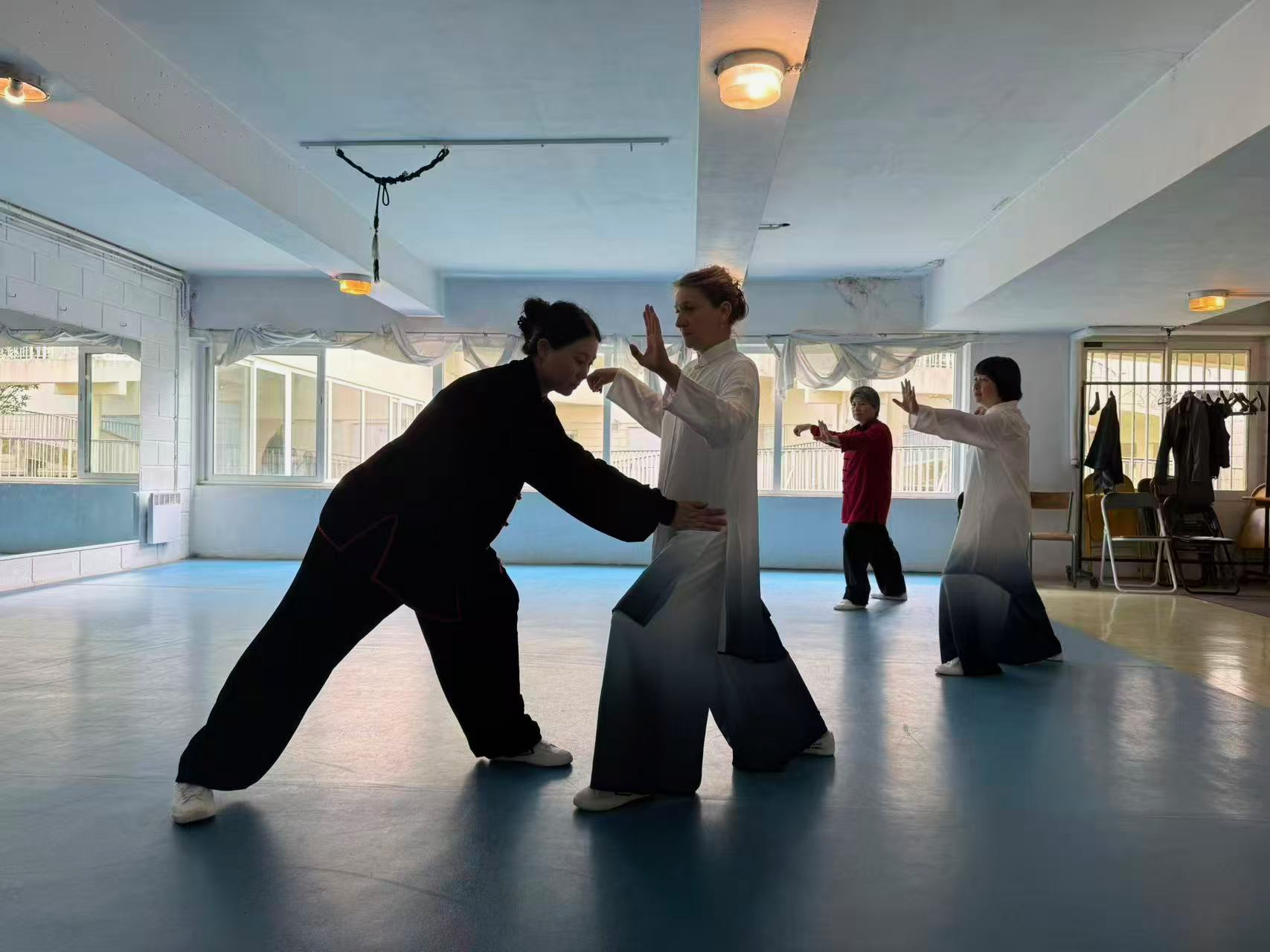 Cours de Taï-Chi en salle